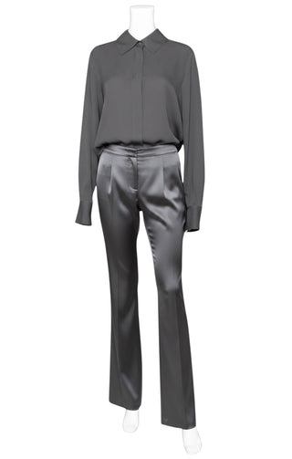 TOM FORD (RARE) 3-Piece Suit Size: Jacket - IT 44 / Comparable to US 6-8 Top - IT 42 / Comparable to US 4-6 Pants - IT 44 / Comparable to US 6-8