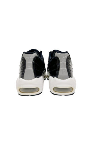 NIKE Sneakers Size: US 9