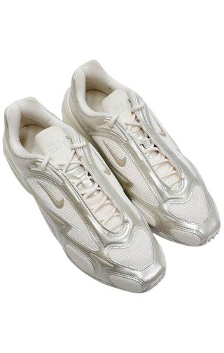 NIKE Sneakers Size: US 9.5