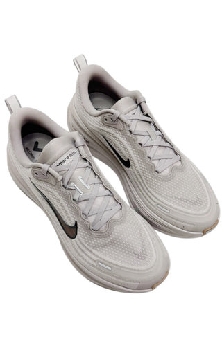 NIKE (NEW) Sneakers Size: US 10