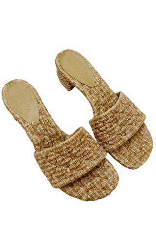 BOTTEGA VENETA Sandals Size: US 9.5