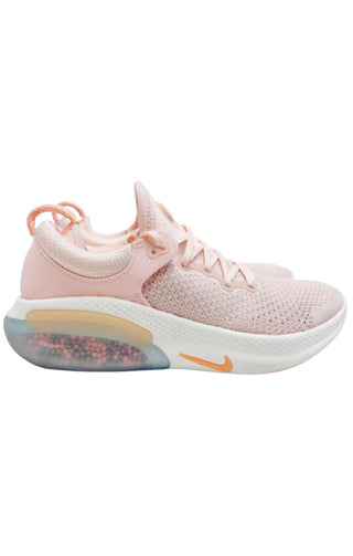 NIKE Sneakers Size: US 8.5