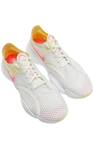NIKE Sneakers Size: US 9