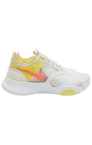 NIKE Sneakers Size: US 9