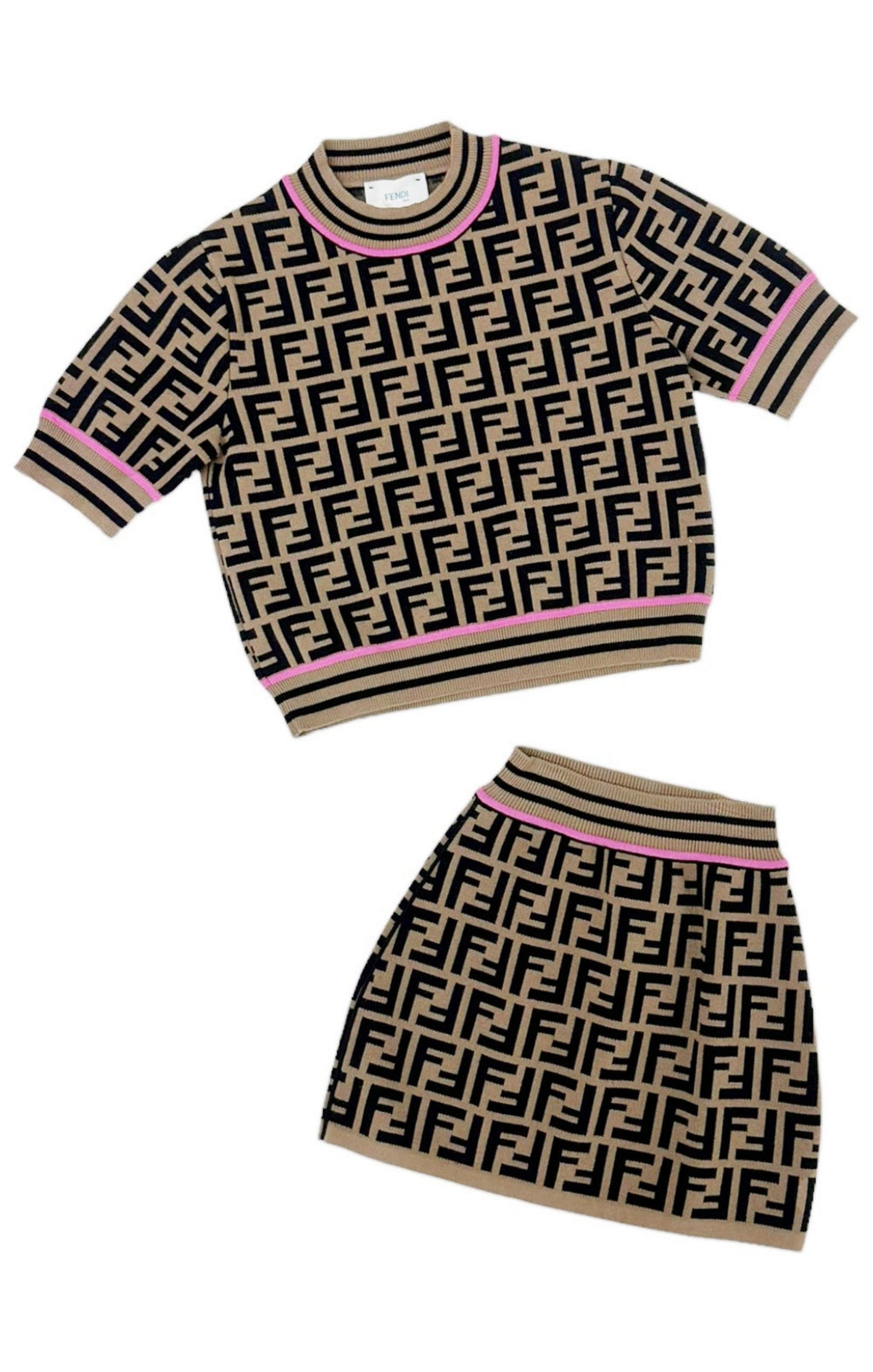 FENDI KIDS Set Size: Top - 4 Years Skirt - No size tags, fits like 3-4 Years