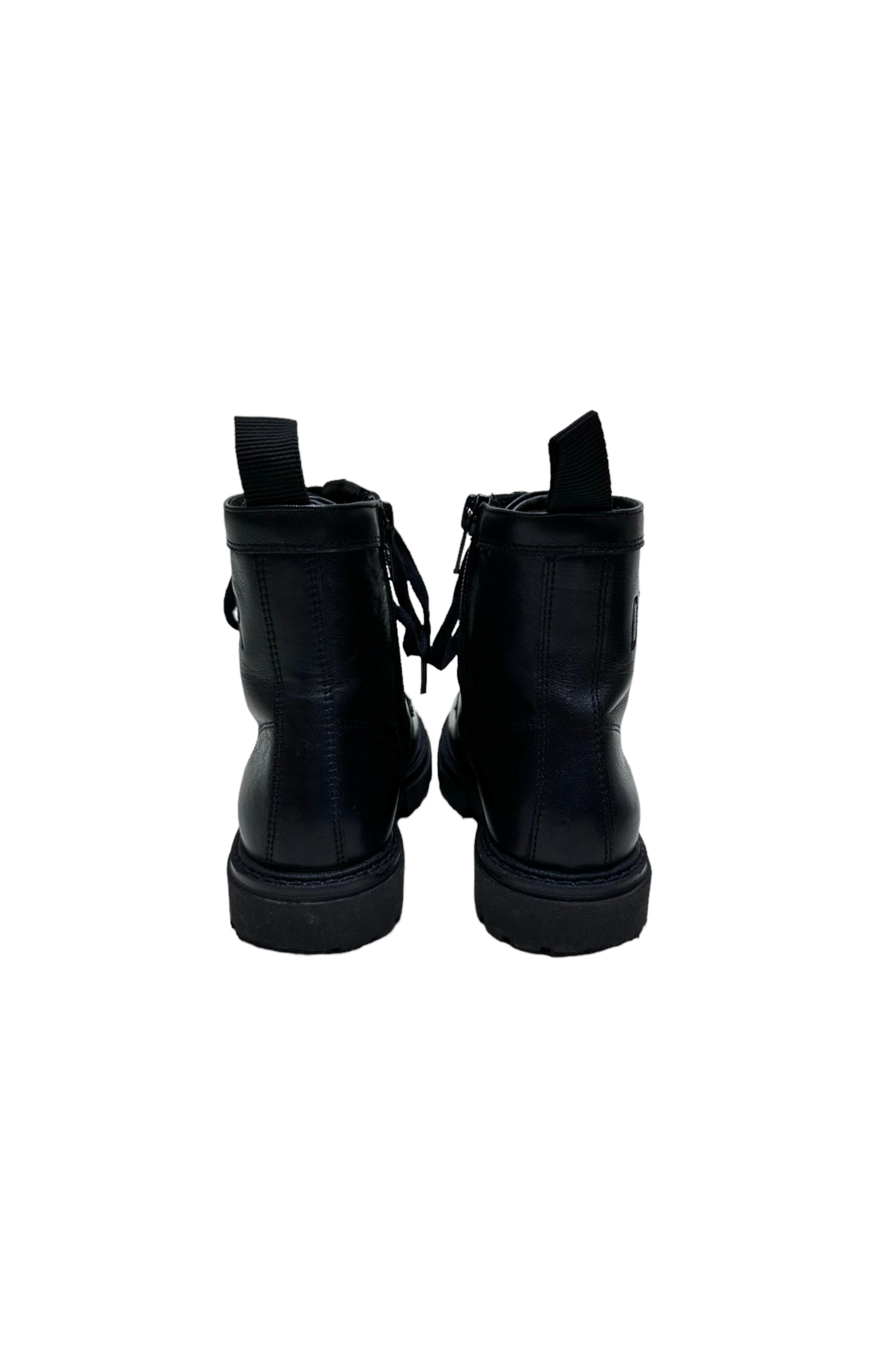 DIOR (RARE) Boots Size: EUR 28 / Fit like Toddler US 11