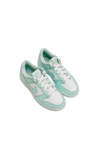 NIKE (RARE) Sneakers Size: Kids US 1