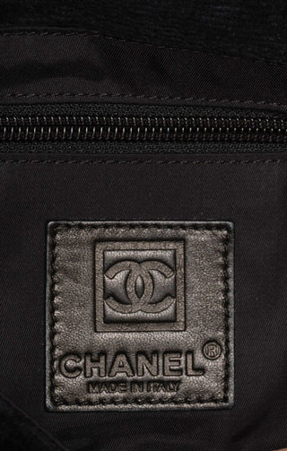 CHANEL (RARE) Handbag Size: 9.825" x 2" x 5.25"; 9" drop handle