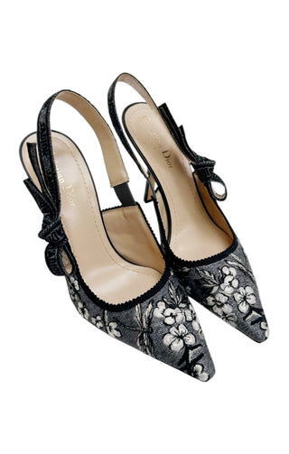 CHRISTIAN DIOR (RARE & NEW) Pumps Size: US 8.5-9