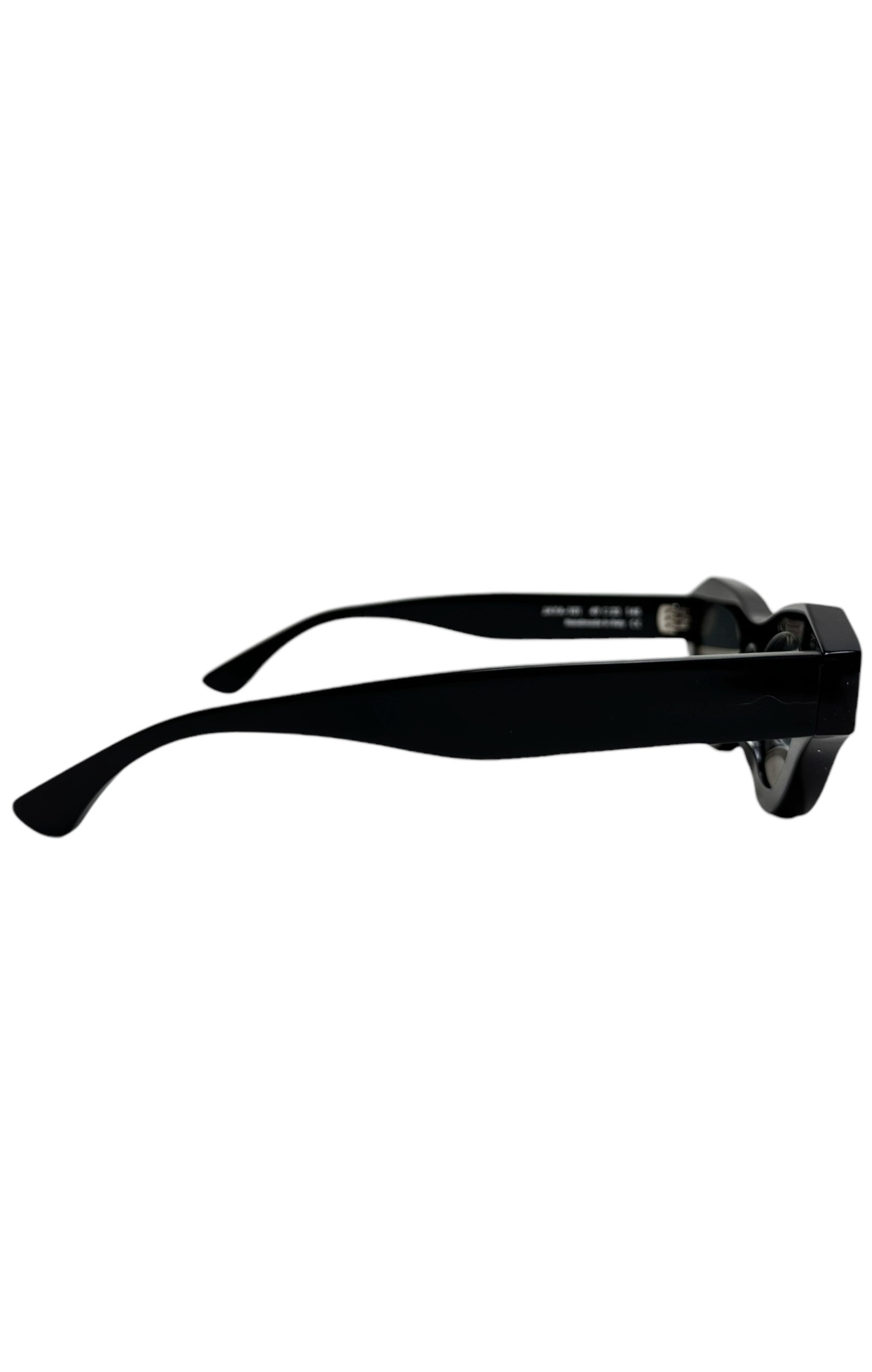 CULT GAIA Sunglasses Size: 5.825" x 1.625"