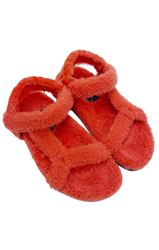 FENDI Sandals / Slippers Size: US 8.5