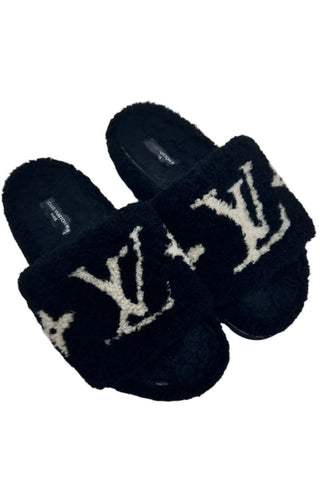 LOUIS VUITTON (RARE) Slippers / Sandals Size: US 8