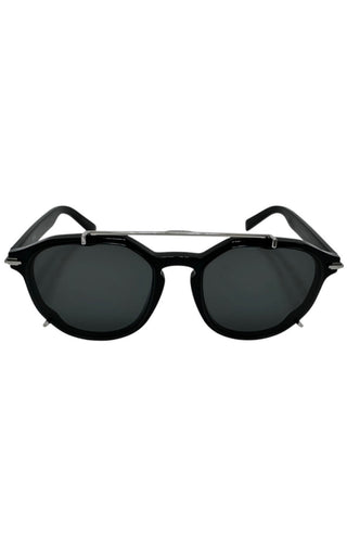 DIOR Sunglasses Size: 5.625" x 2"