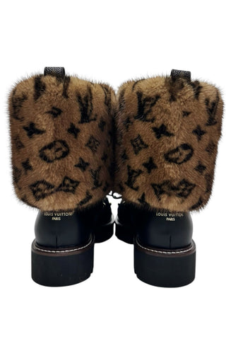 LOUIS VUITTON (RARE) Boots Size: US 7.5