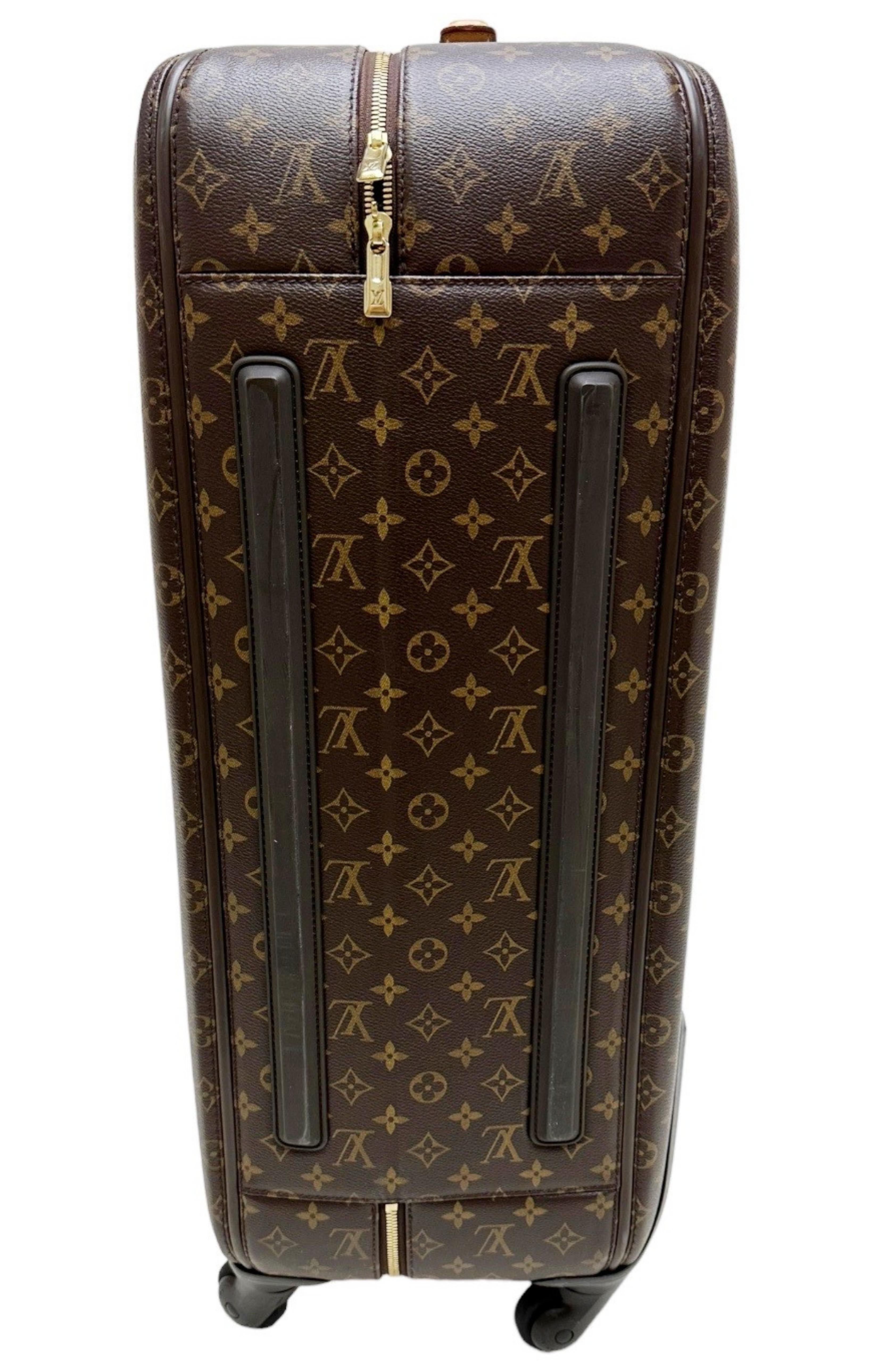 Louis Vuitton Black Designer Luggage Bag, For Travelling Purpose,  Size/Dimension: Large