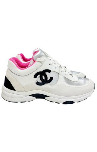 CHANEL (RARE) Sneakers Size: US 8.5