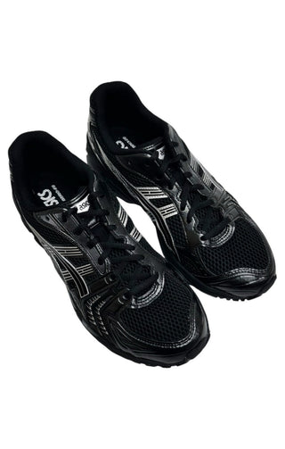 ASICS (RARE & NEW) Sneakers Size: US 9