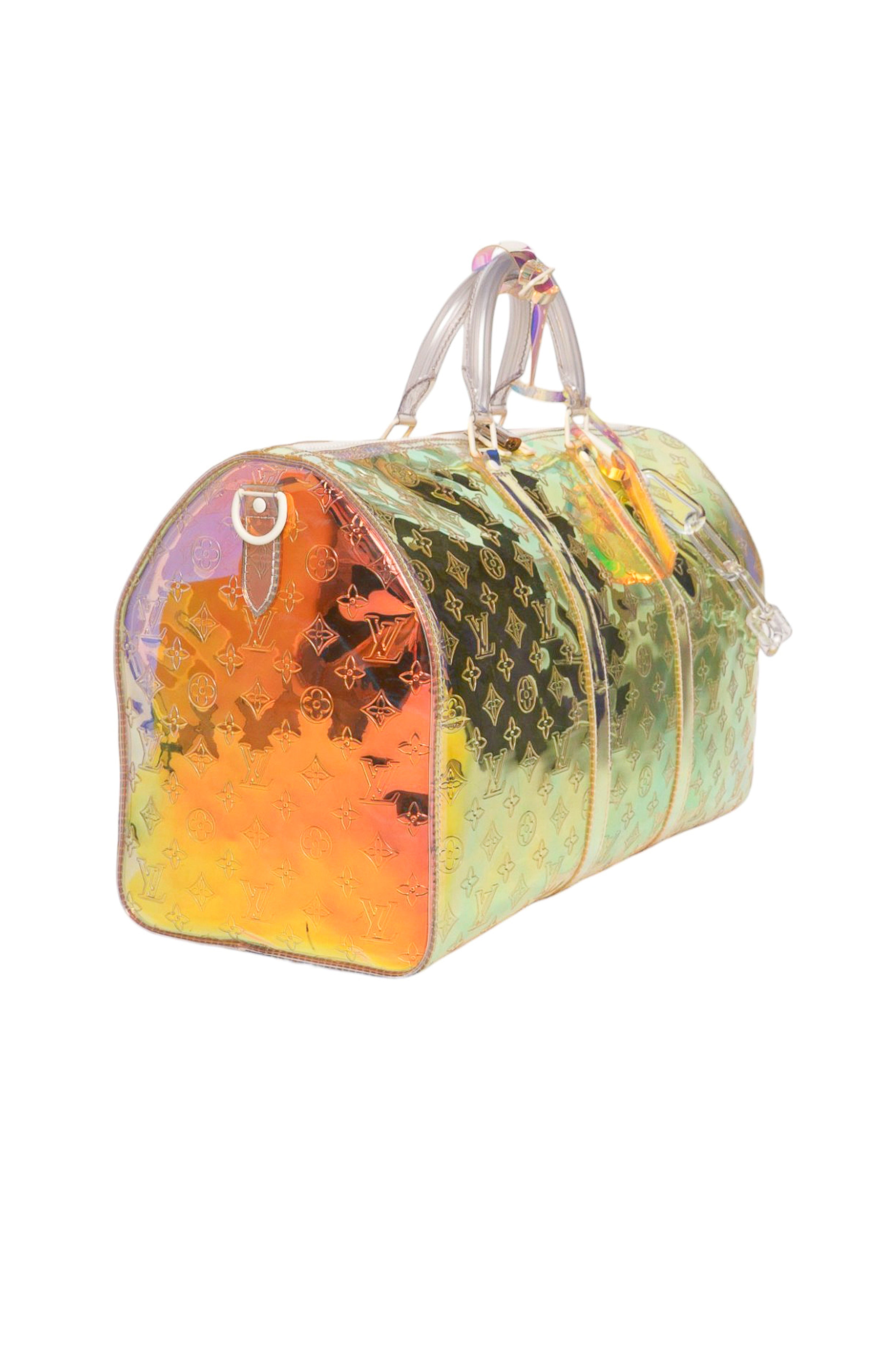 LOUIS VUITTON (RARE) Luggage Size: 19.75
