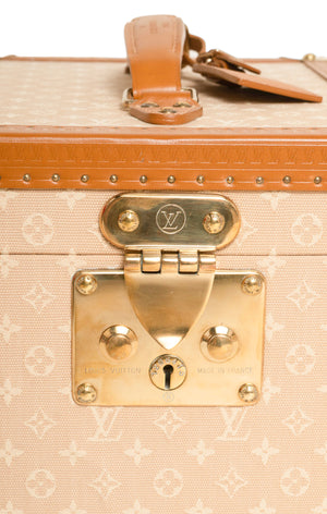 LOUIS VUITTON (RARE) Luggage Size: Bag - 11.75" x 8.5" x 8"; 1.375" drop handle Cosmetic box - 7.25" x 6.25" x 2.75"; 1.25" drop handle