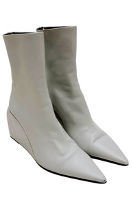 OFF-WHITE Boots Size: EUR 39