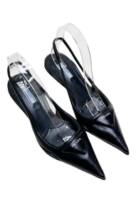 PRADA Pumps Size: EUR 38.5