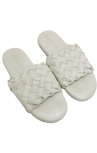 BOTTEGA VENETA Sandals Size: US 9