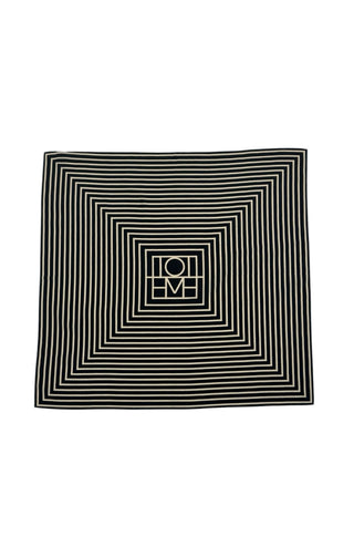 TOTEME Scarf Size: 23" x 22"