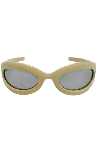 GUCCI Sunglasses Size: 7.625" x 2"