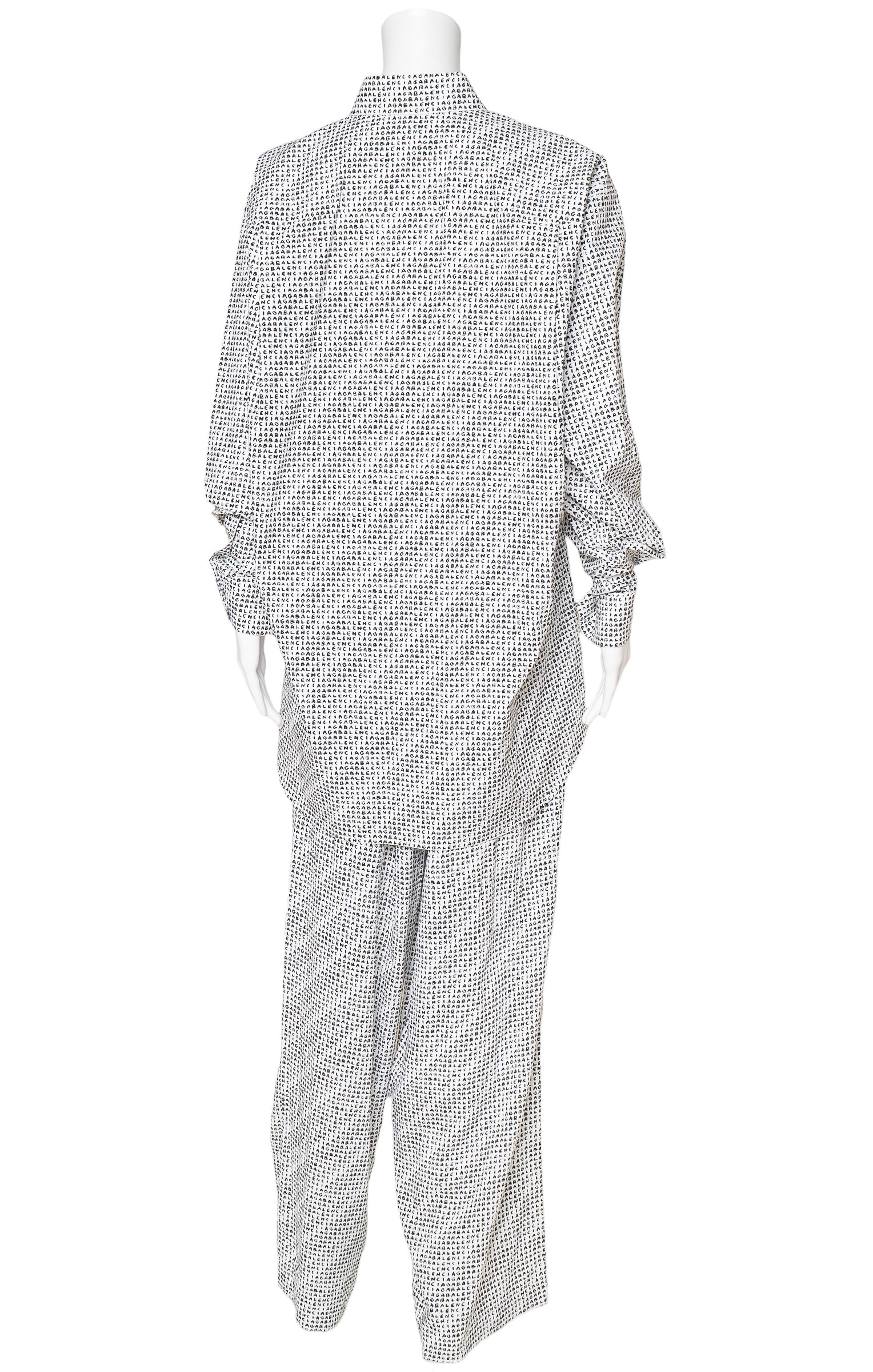 BALENCIAGA (NEW) with tags Pajama Set Size: Top - FR 38 / Comparable to US M Pants - M