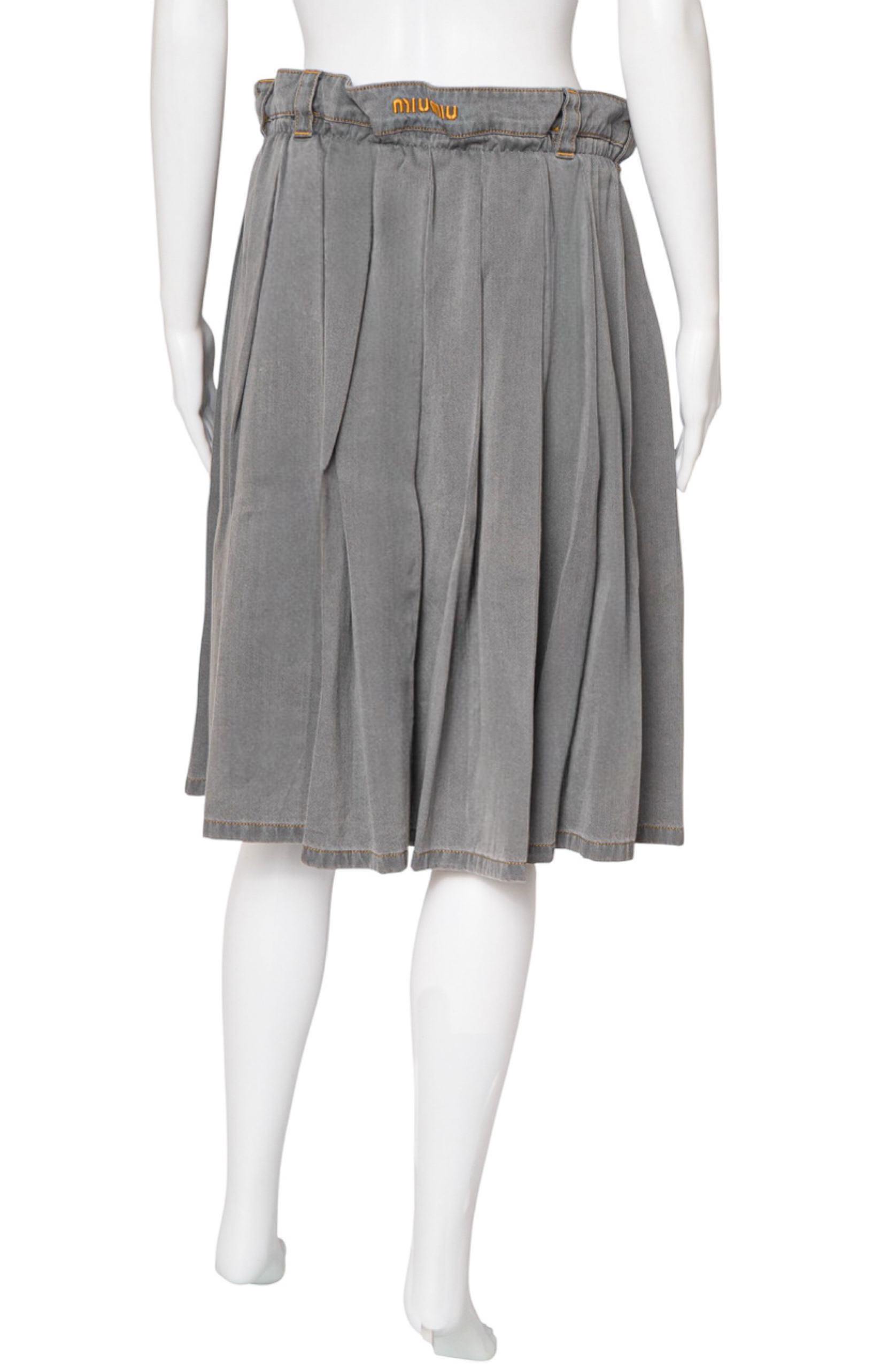 MIU MIU (NEW) with tags Skirt Size: US 2 – Kardashian Kloset