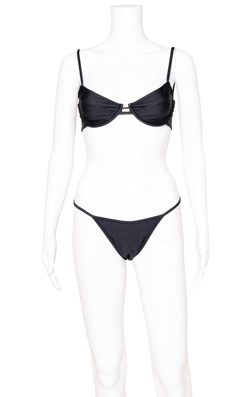 FAE (NEW) with tags Bikini Set Size: Top - S, Bottoms - M