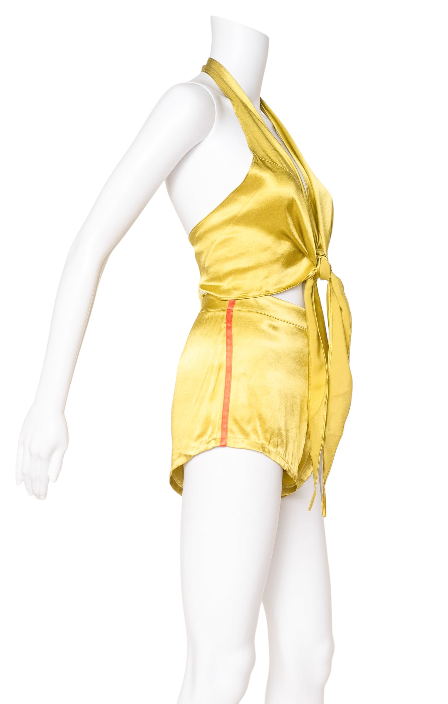 REZEK (RARE) Set Size: Top - S Shorts - M