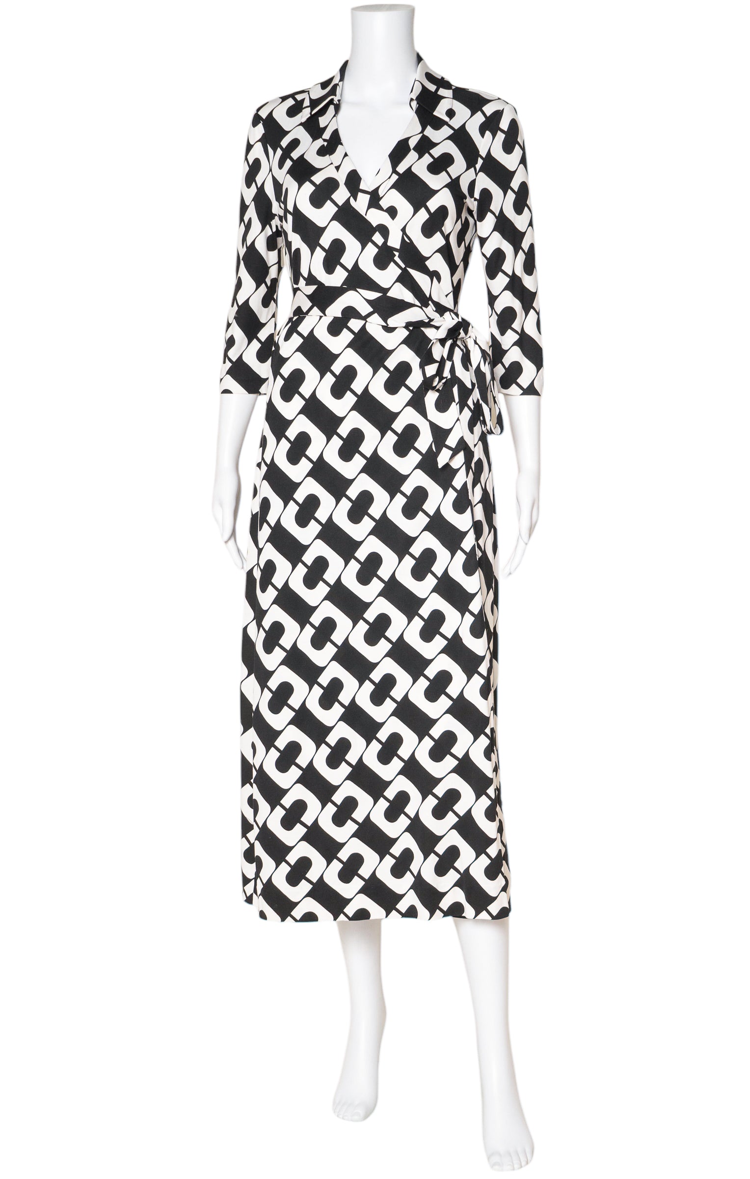 DIANE VON FURSTENBERG Dress Size: US 6