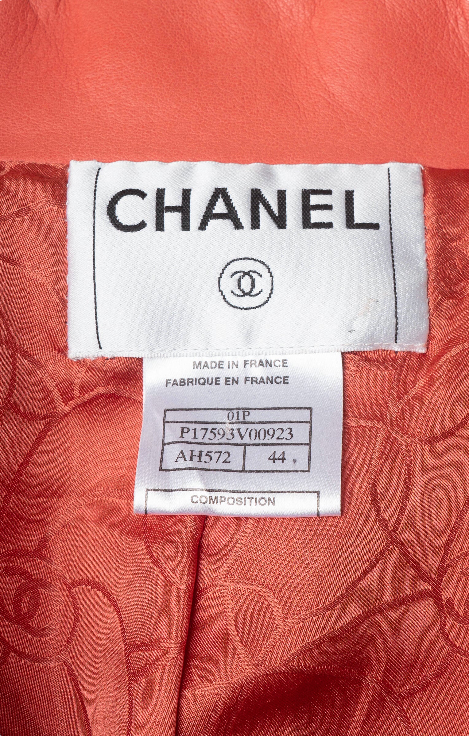 CHANEL (RARE) Coat Size: US 8-10