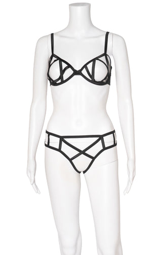 KIKI DE MONTPARNASSE (NEW) with tags