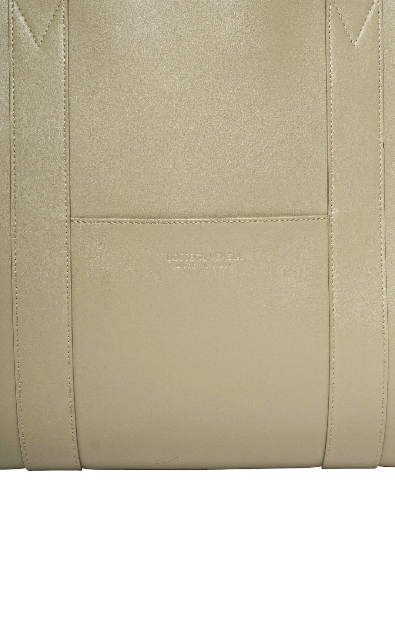 BOTTEGA VENETA Luggage Size: 16