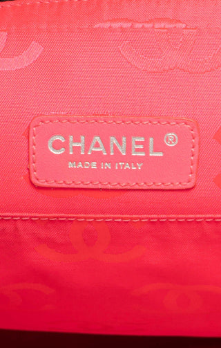 CHANEL (RARE) Messenger Bag Size: 12.25" x 1.25" x 13.25"; 19.25" strap