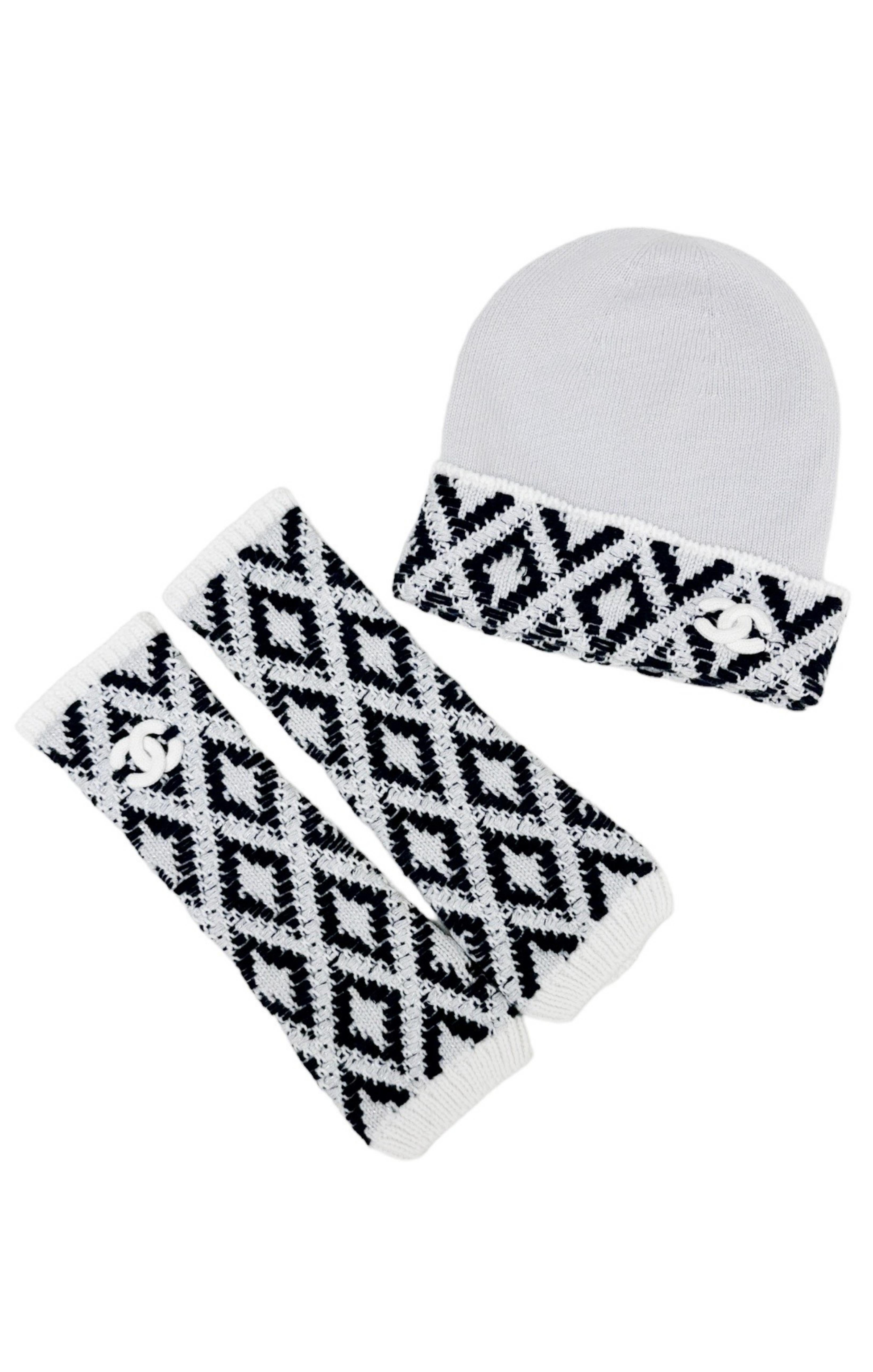 CHANEL (RARE) Hat & Fingerless Gloves Set Size: No size tags, fit like OSFM