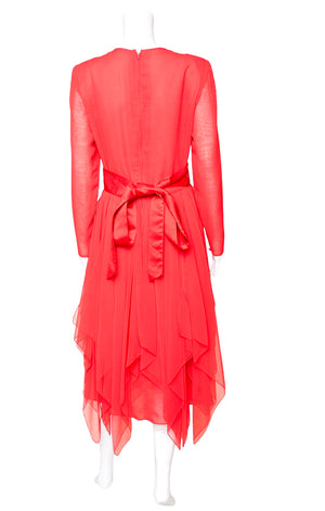 VINTAGE ESTÉVEZ (RARE) Dress Size: Marked a vintage size 12 but fits like US 6