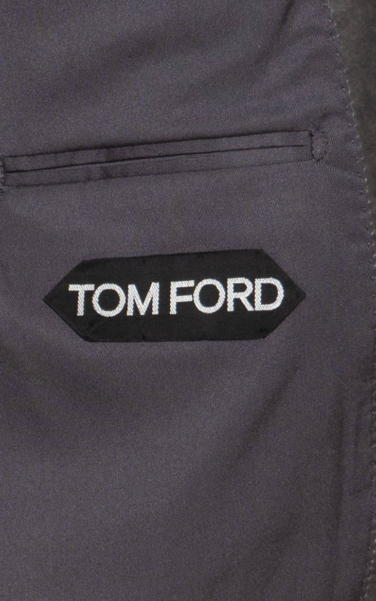 TOM FORD (RARE) 3-Piece Suit Size: Jacket - IT 44 / Comparable to US 6-8 Top - IT 42 / Comparable to US 4-6 Pants - IT 44 / Comparable to US 6-8